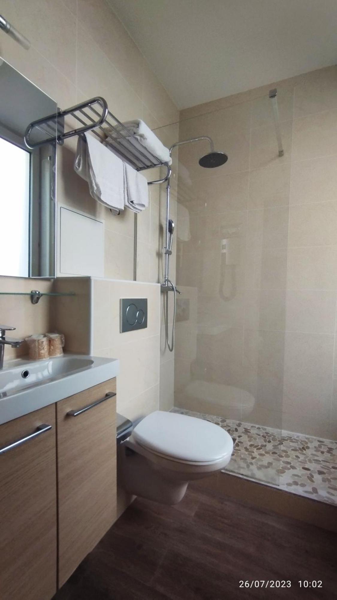 Des Arts Hotel 3*