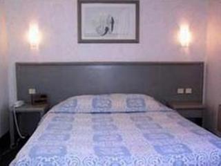 Hotel Des Arts Rueil-Malmaison